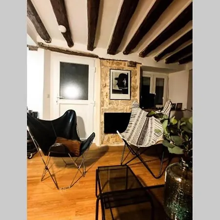 Charmant Studio Centre Apartmán